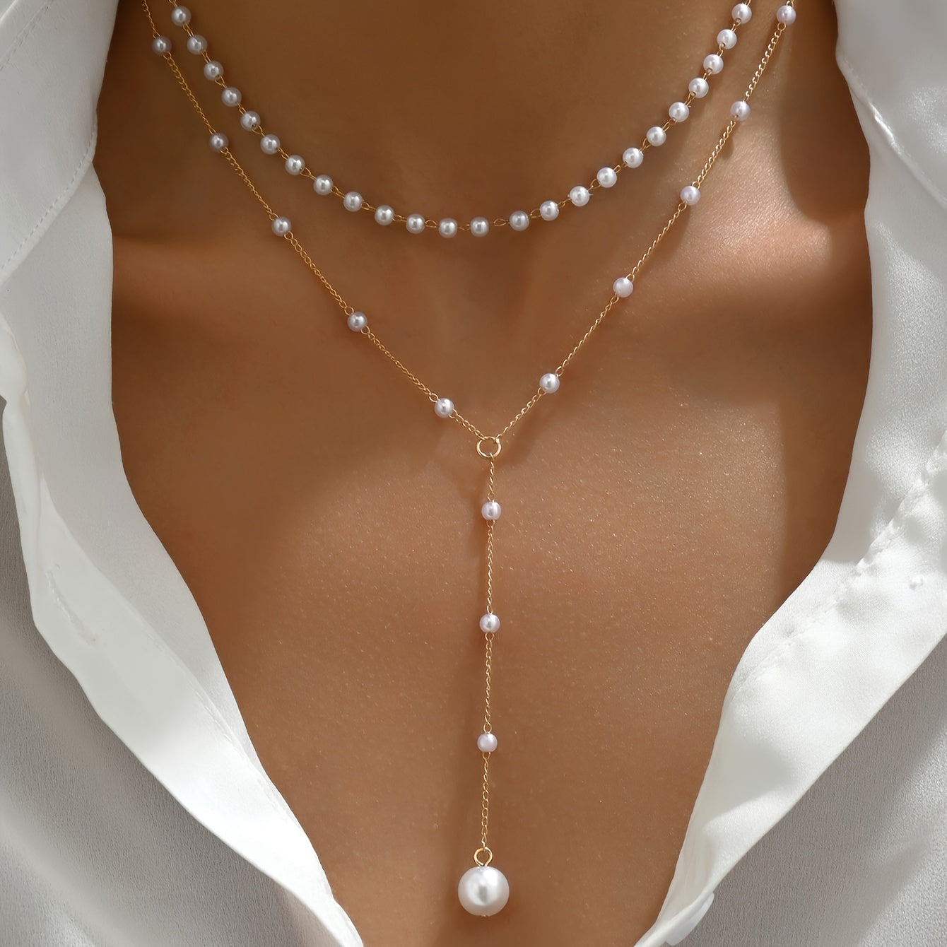 ELENA | Collar de perlas con diseño en Y
