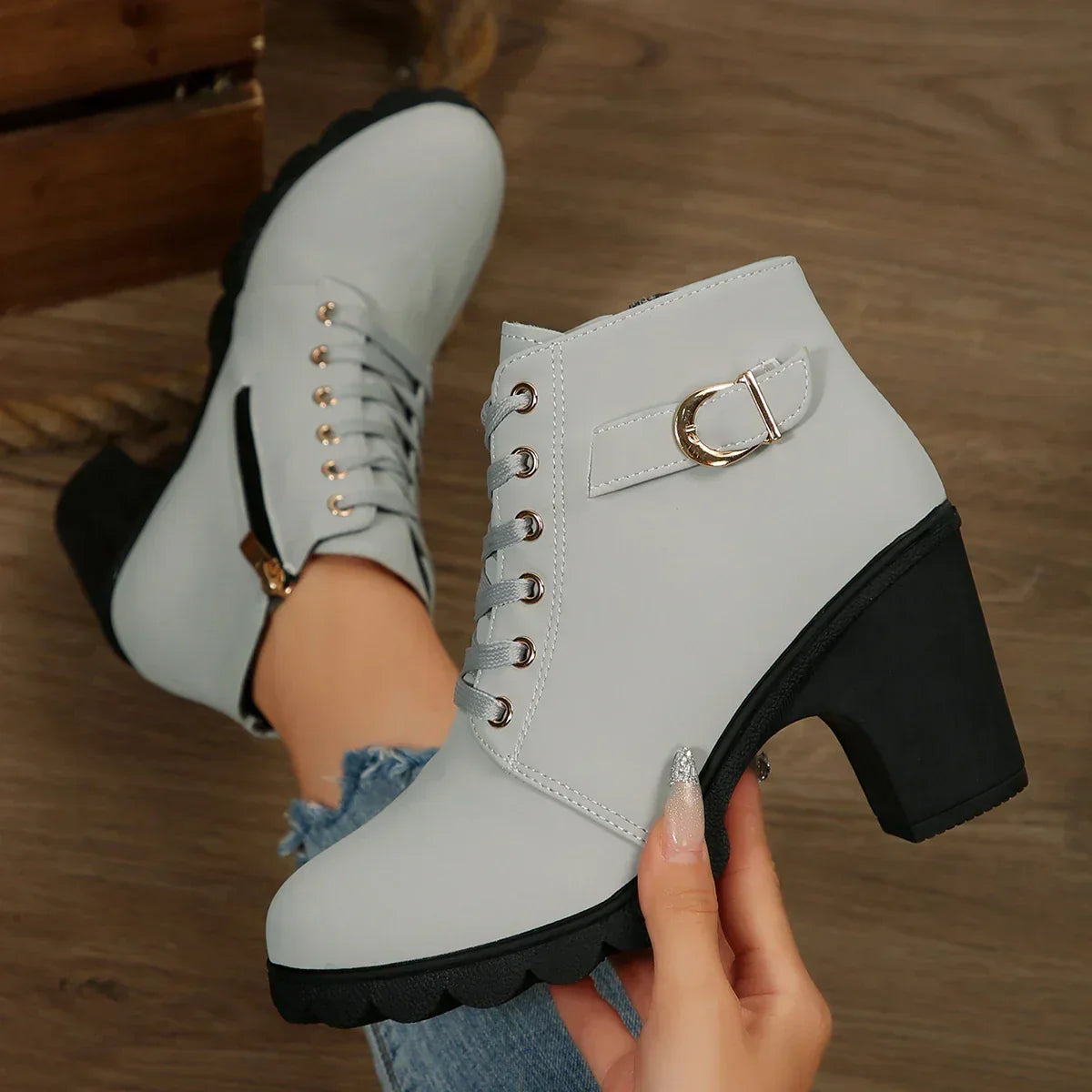 CLAIRE | Botines con tacón ancho